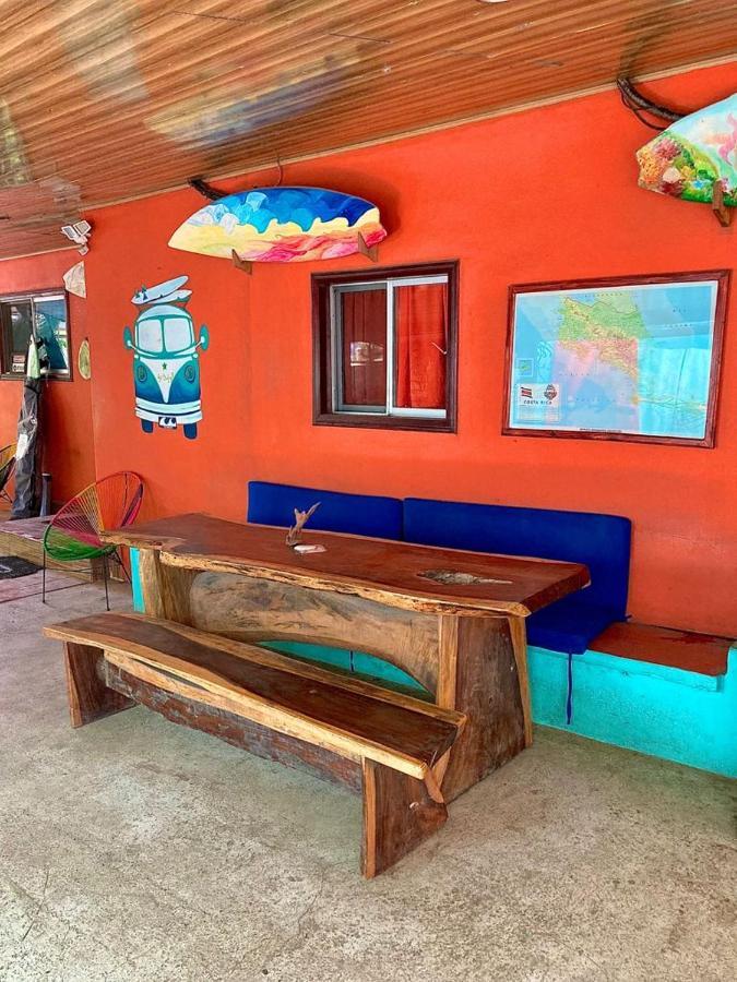Coral Reef Surf Hostel And Camp Tamarindo Ngoại thất bức ảnh