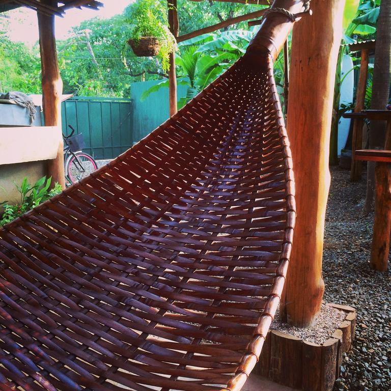 Coral Reef Surf Hostel And Camp Tamarindo Ngoại thất bức ảnh